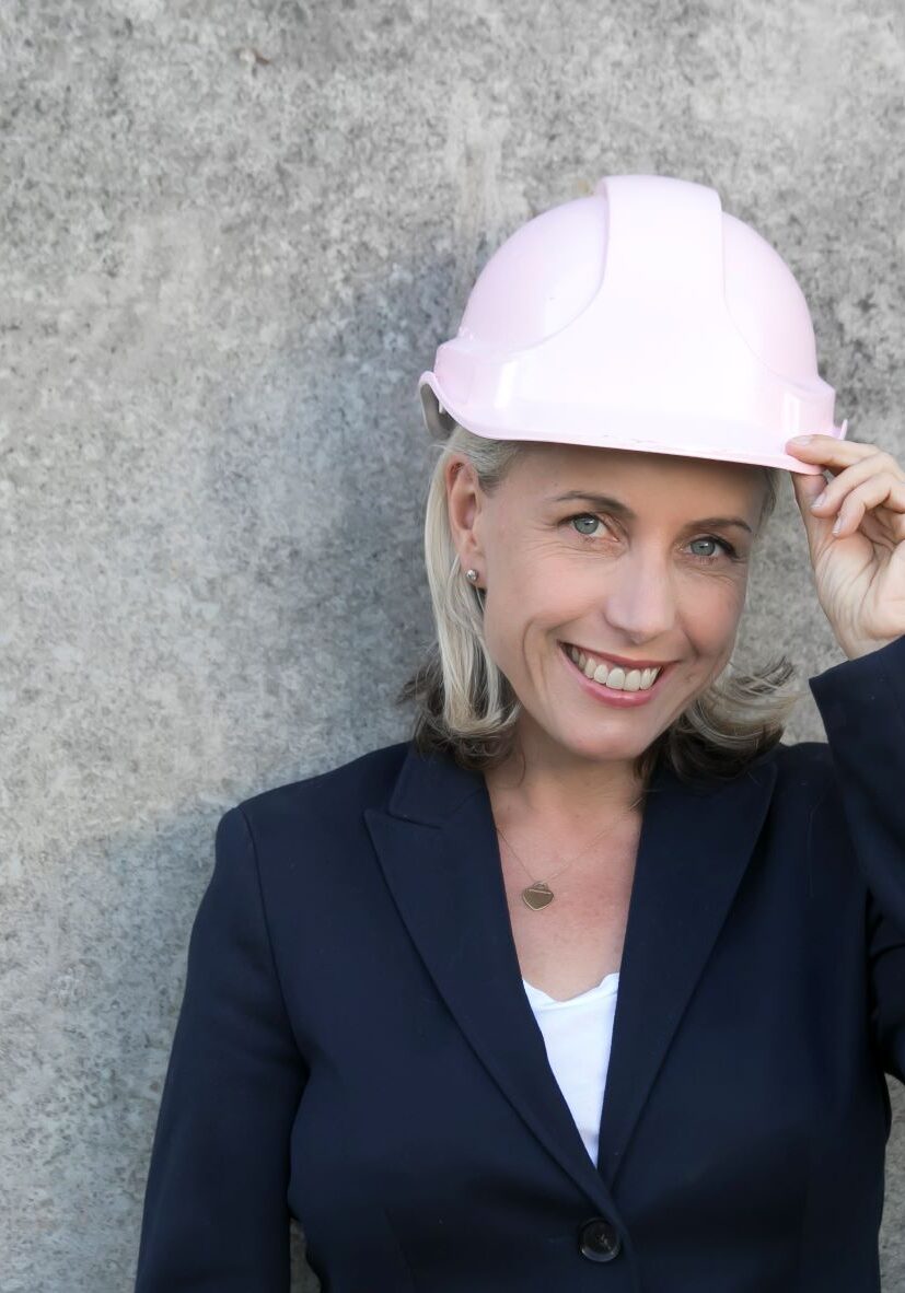 Louise Fitzgerald-Baker The Pink Hard Hat-000_resize